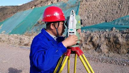 扎倒公路项目多措并举 筑牢冬季施工安全防线